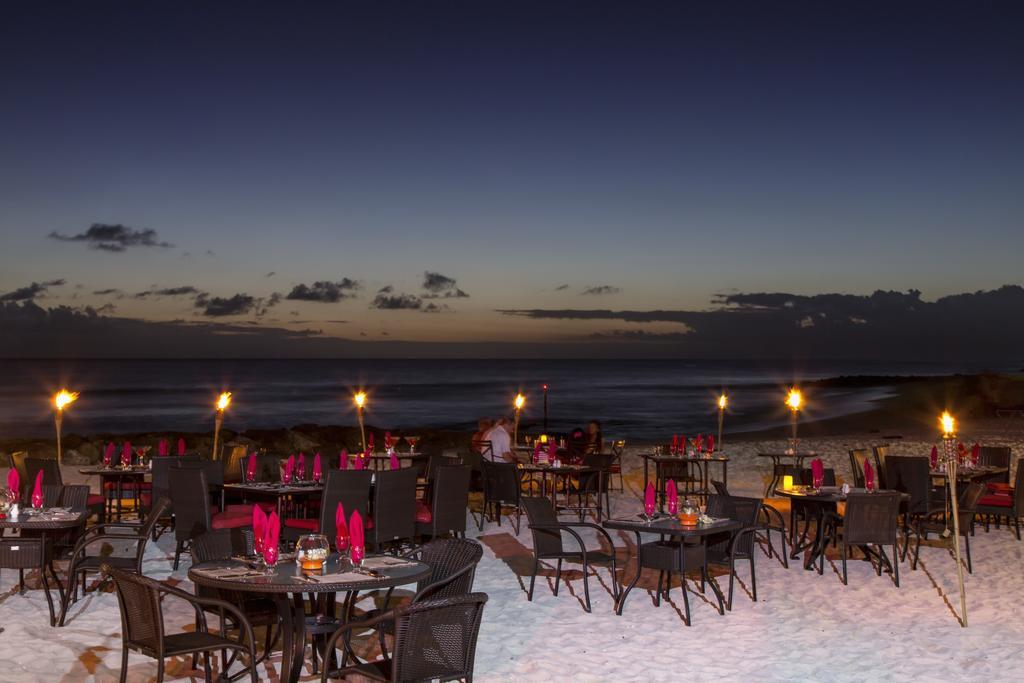 Ocean Two Resort - Breakfast Included By Ocean Hotels Saint Lawrence Gap Exteriör bild