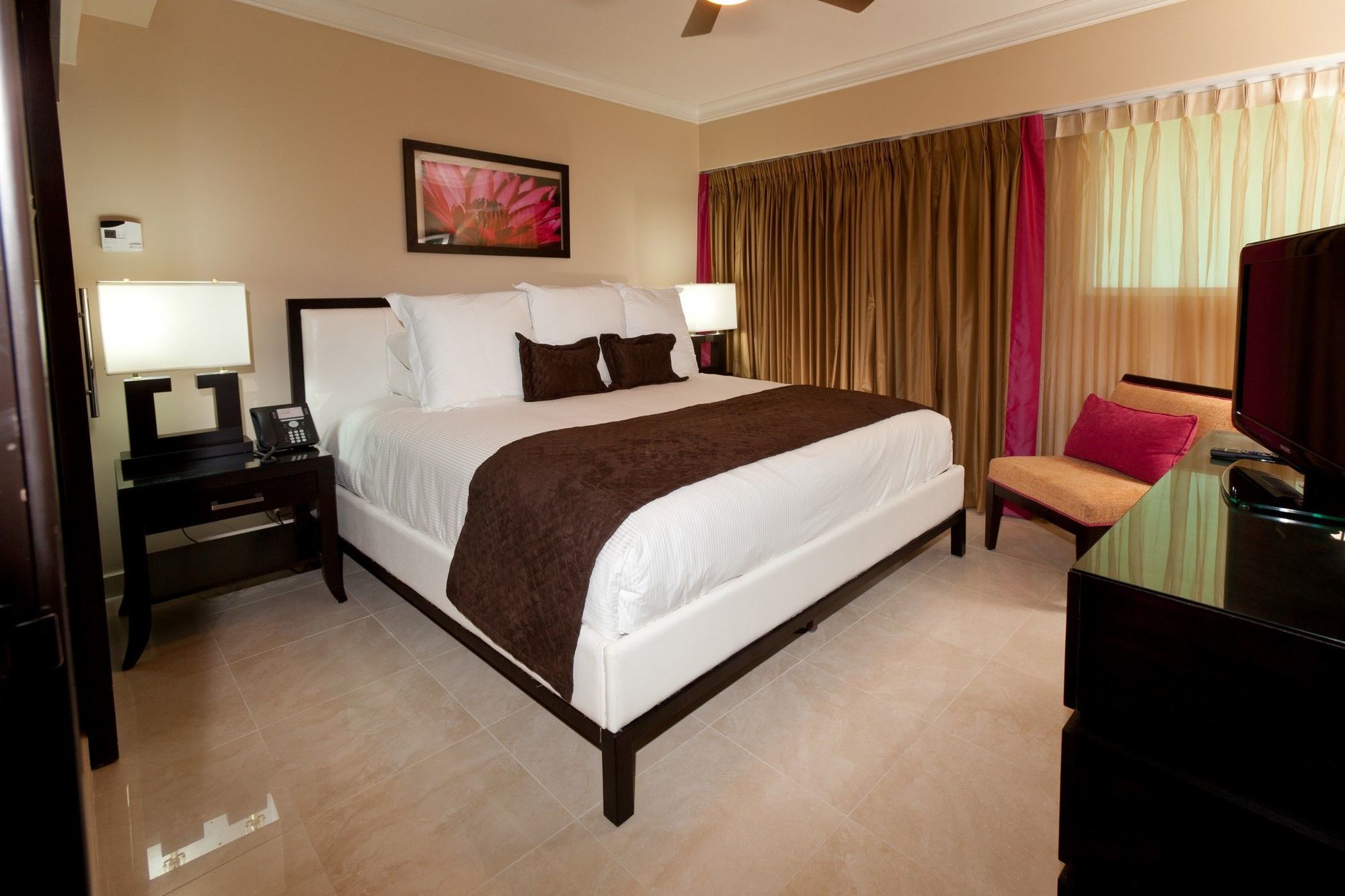Ocean Two Resort - Breakfast Included By Ocean Hotels Saint Lawrence Gap Exteriör bild